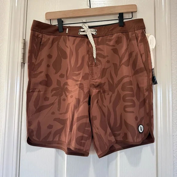 Vuori Cruise Boardshorts Men’s 32 Hazelnut Contigo Performance Stretch NWT - Picture 3 of 9